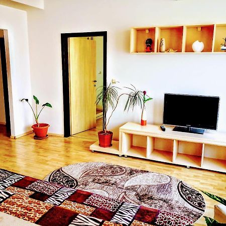 Relaxing & Welcome Apartment, Ared, Uta Арад Экстерьер фото